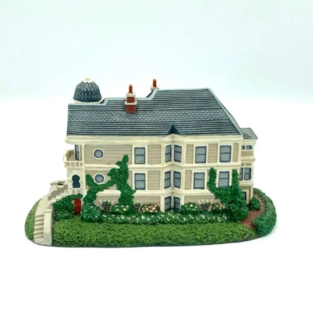 Vtg Hawthorne The Empress of Russian Hill Richard Brouillette‎ Lost Victorians